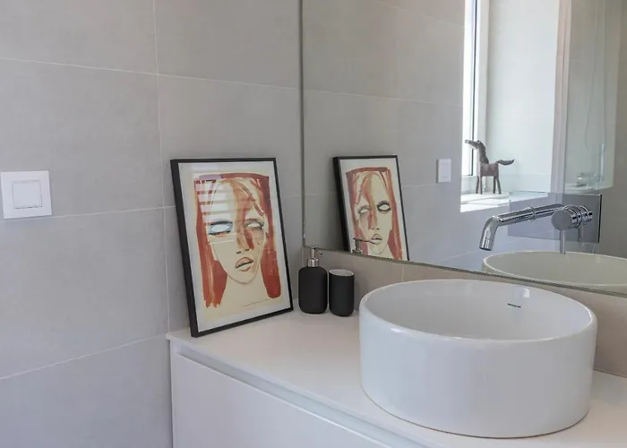 Design 3bdr Duplex W/balcony By Lovelystay Lisbona