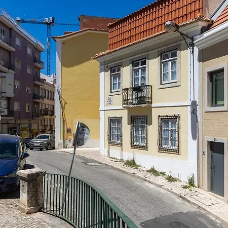 Design 3bdr Duplex W/balcony By Lovelystay Apartment Lisbon