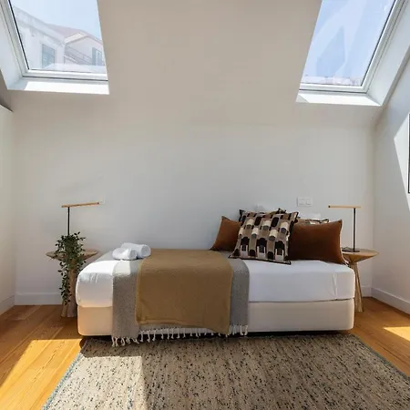 Design 3bdr Duplex W/balcony By Lovelystay Daire *