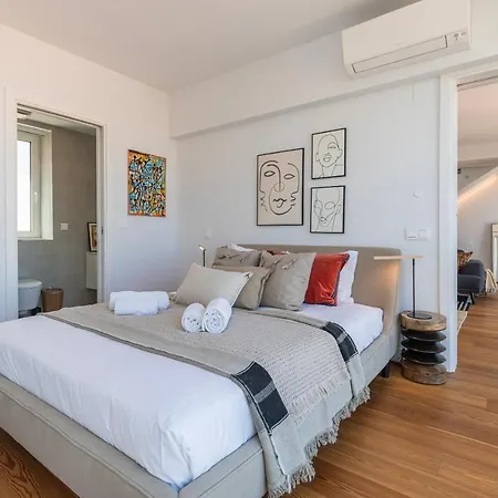 Design 3bdr Duplex W/balcony By Lovelystay Apartment *