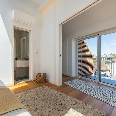 Design 3bdr Duplex W/balcony By Lovelystay Daire *