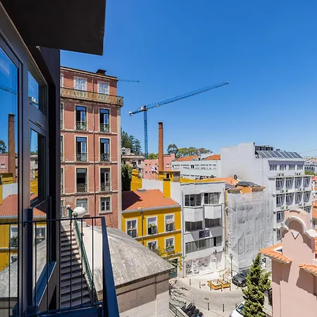 Apartment Design 3bdr Duplex W/balcony By Lovelystay