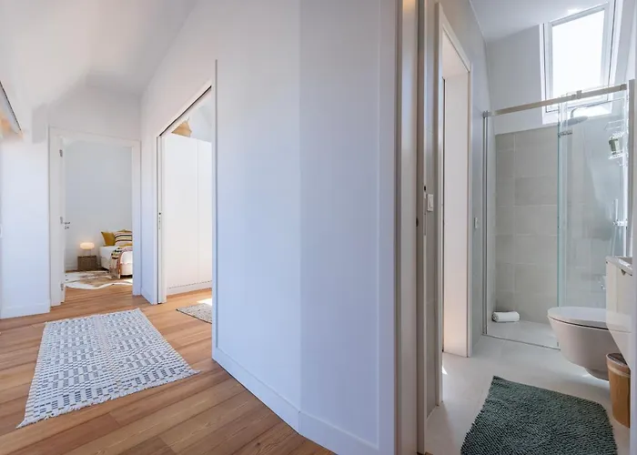 Design 3bdr Duplex W/balcony By Lovelystay Lisboa