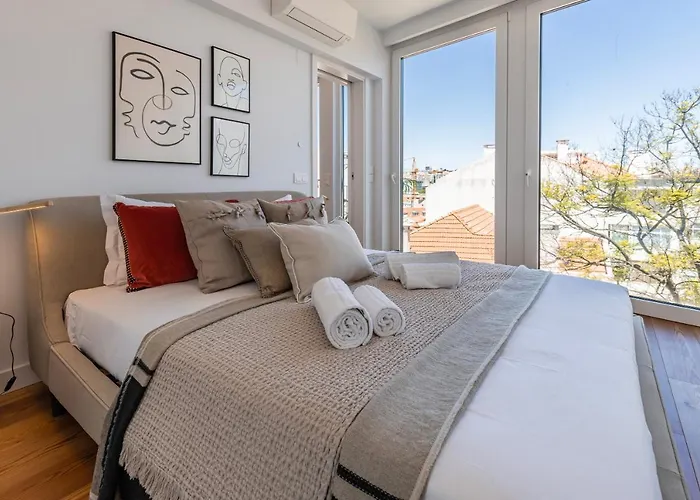 Design 3bdr Duplex W/balcony By Lovelystay Apartmán Lisboa