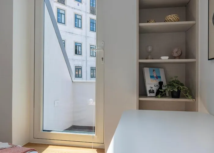 아파트 Design 3bdr Duplex W/balcony By Lovelystay