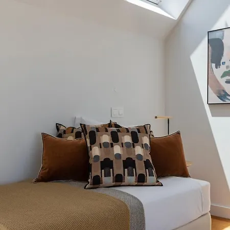 Design 3bdr Duplex W/balcony By Lovelystay Lissabon
