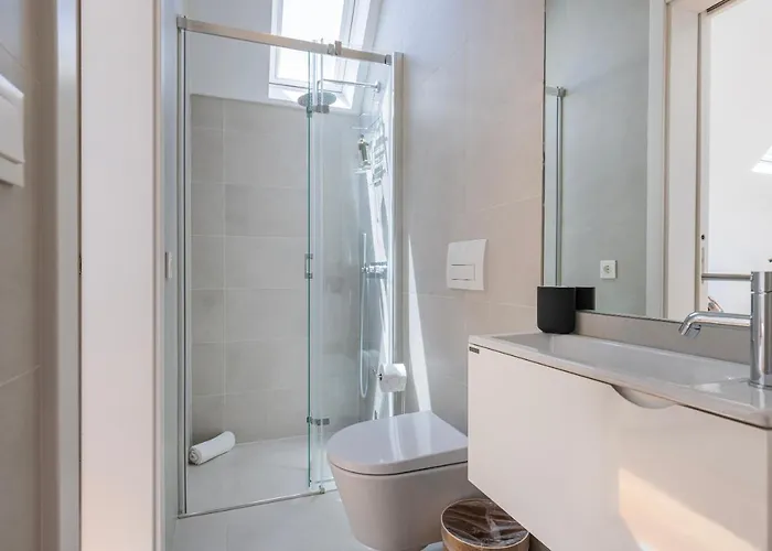 Design 3bdr Duplex W/balcony By Lovelystay * Lisboa